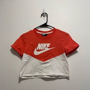 Nike Crop Top